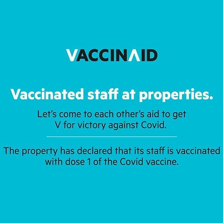 Vaccinated Staff - Oyo 15973 F Square Hotell Kochi Eksteriør bilde