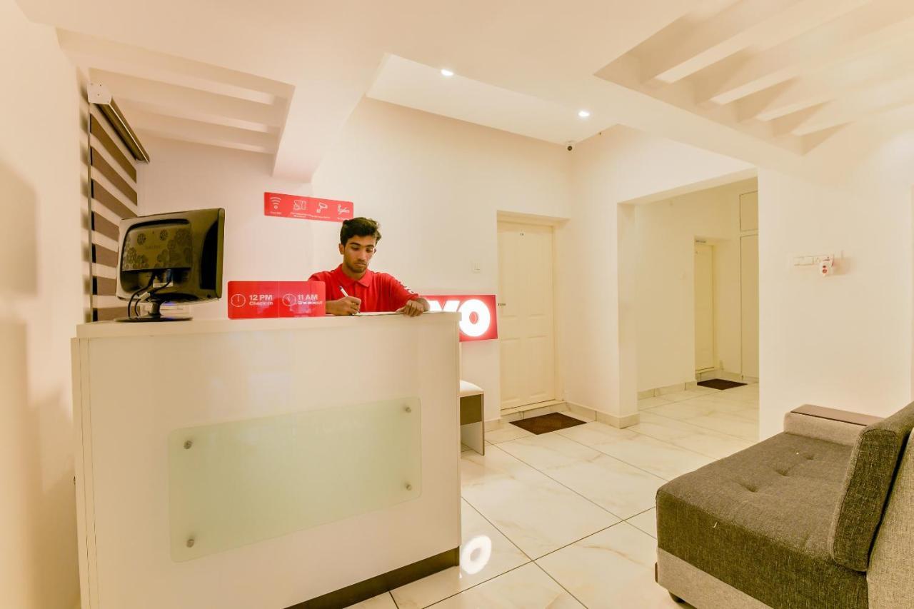 Vaccinated Staff - Oyo 15973 F Square Hotell Kochi Eksteriør bilde